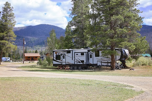 Winding river campground deals
